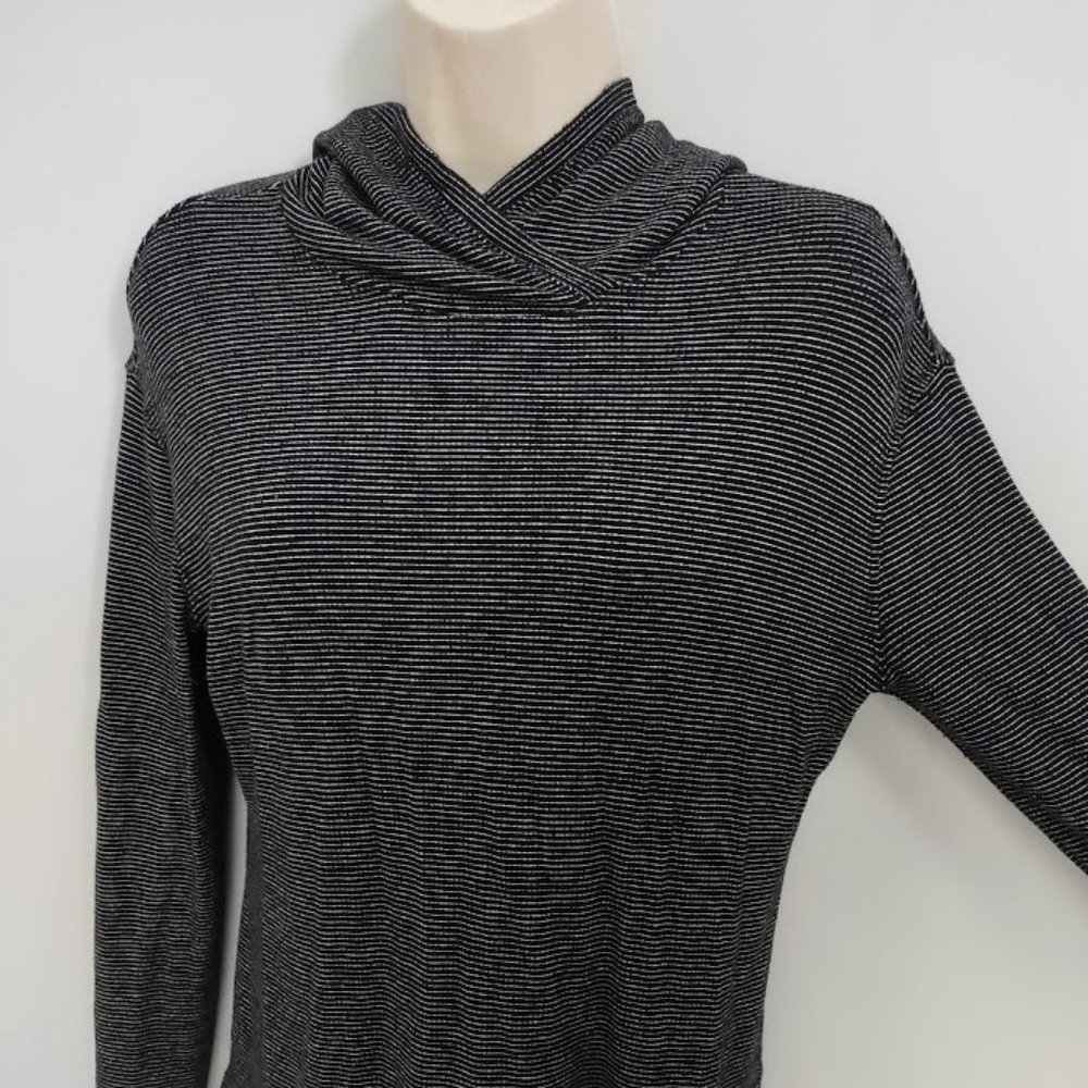 Daily Ritual Black Lightweight Long Sleeve Hooded Top Medium - Picture 4 of 8